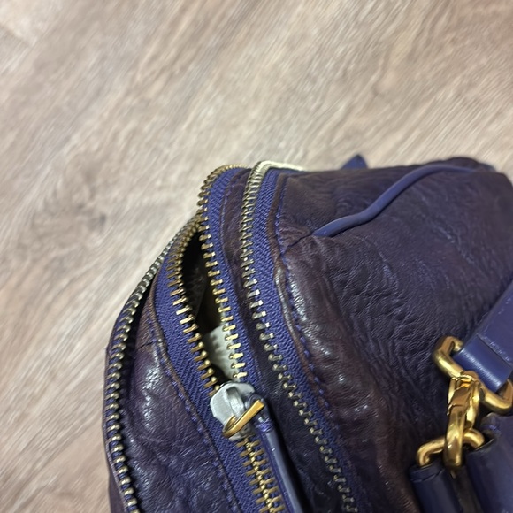 Marc By Marc Jacobs Pebbled Lamb leather purse. - Picture 12 of 16